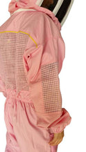 Carica l&#39;immagine nel visualizzatore di Gallery, Oz Armour Pink Poly Cotton Semi Ventilated Beekeeping Suit With Hat Veil UK OZ ARMOUR
