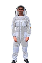 Cargar imagen en el visor de la galería, Oz Armour 3 Layer Mesh Ventilated Beekeeping Suit With Fencing Veil UK OZ ARMOUR
