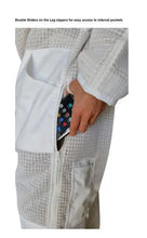 Cargar imagen en el visor de la galería, Oz Armour Poly Cotton Semi Ventilated Beekeeping Suit With Fencing Veil UK OZ ARMOUR

